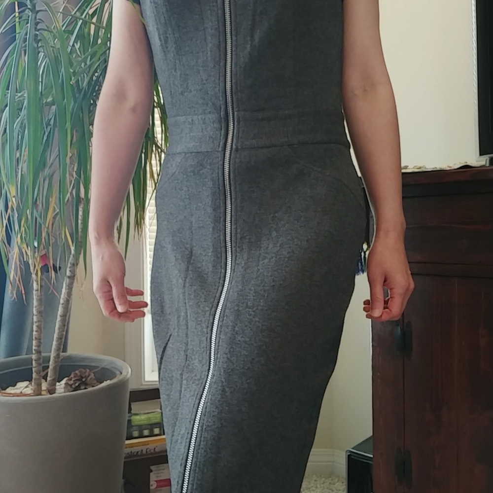 Dress - Picture 4 of 5